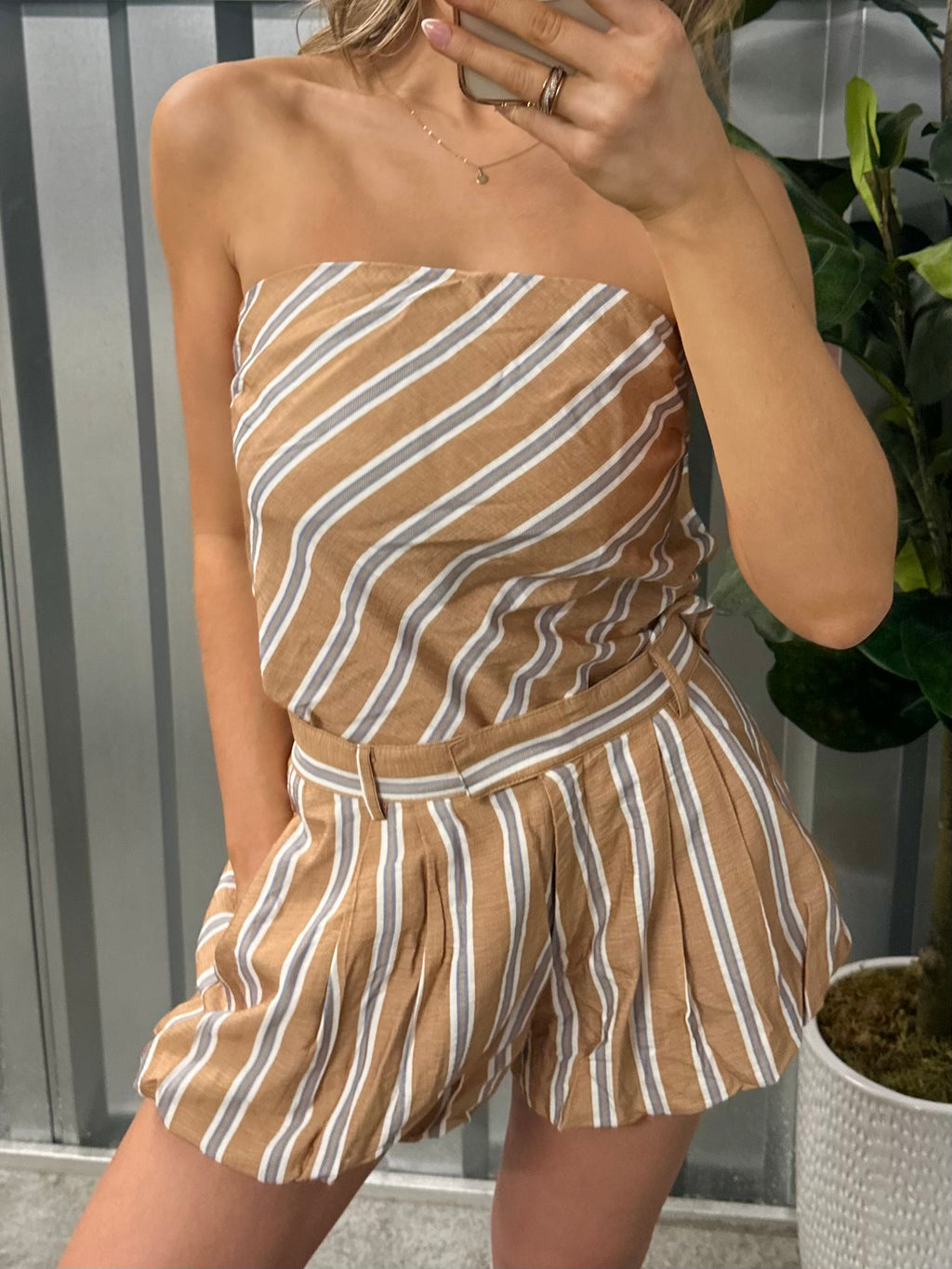 The Shoreline Set - TOP
